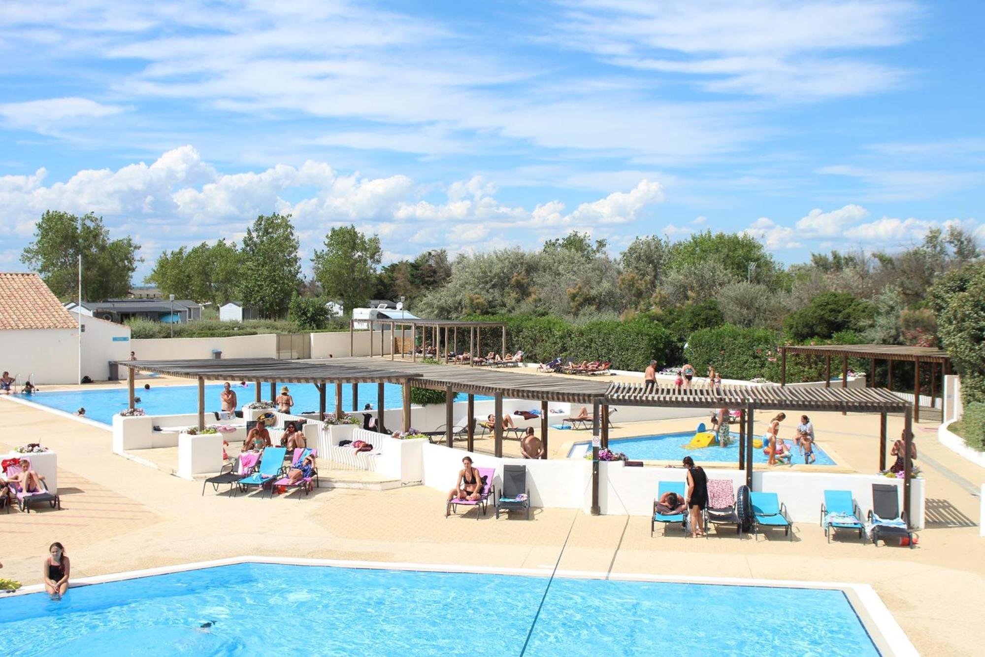 Camping La Brise De Camargue Les Les Saintes-Maries-de-la-Mer Extérieur photo
